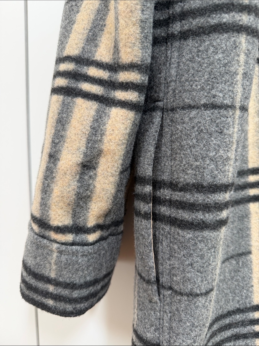 Vuori - WMNS - Ballard Coat - S - Picture 10 of 14